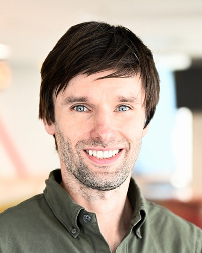 lukasz-strozek-headshot